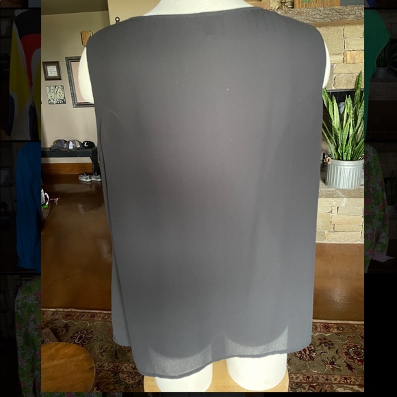 Conrad C Collection - Picture 2 of 2